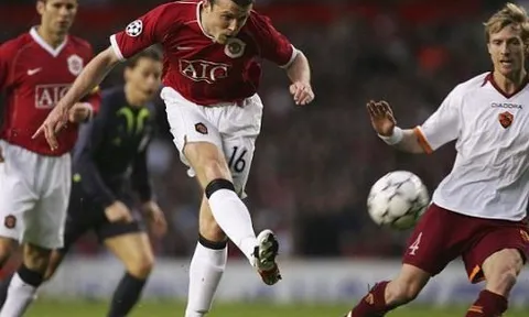 Siêu phẩm của Michael Carrick vào lưới AS Roma