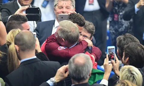 Sir Alex Ferguson đầy cảm xúc chờ Nani, Ronaldo