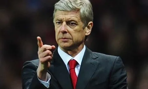 Sợ FA 'cướp', Arsenal hối Wenger ký hợp đồng mới