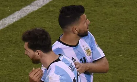 Sốc: Vài cầu thủ Argentina đang muốn theo chân Messi