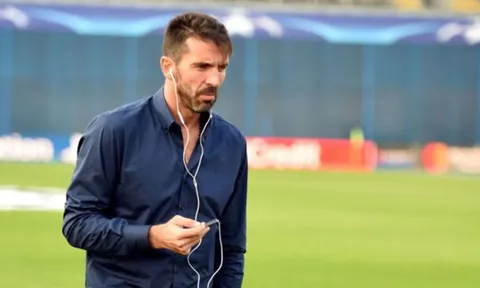 'Sớm muộn gì tôi cũng như Casillas'