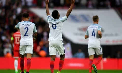 Sturridge đạt cột mốc ghi bàn, đối diện thực tại ảm đạm