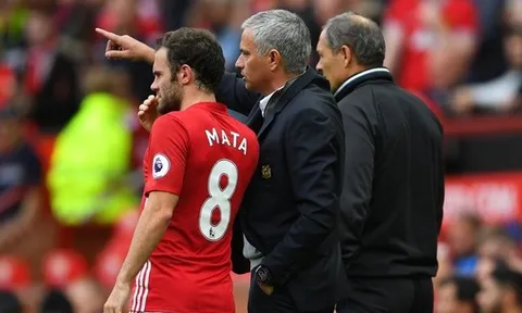 Sự thật Juan Mata bị Mourinho tước áo?