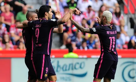 Suarez, Neymar thay nhau lập công, Barca quên Messi trong ngày đại thắng Gijon
