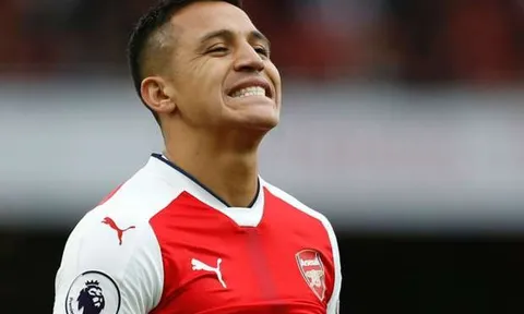 Sút tung lưới Sunderland, Sanchez lập kỷ lục
