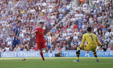 Tài năng 16 tuổi tiếp tục giúp Liverpool thăng hoa