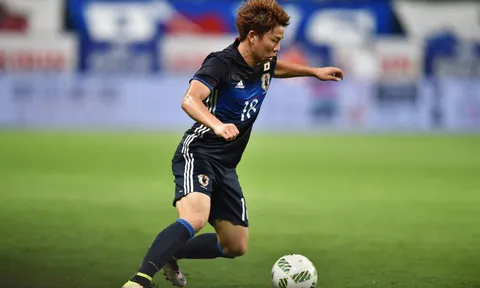 Takuma Asano - Tân binh của Arsenal