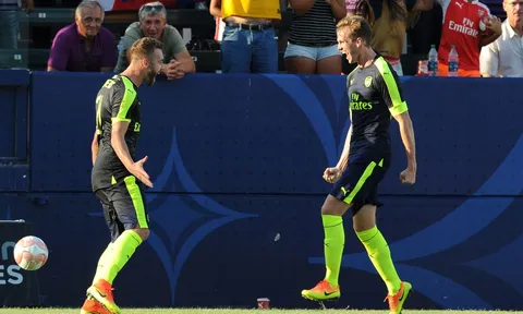 Tân binh tỏa sáng, Arsenal thắng trận cuối trên đất Mỹ