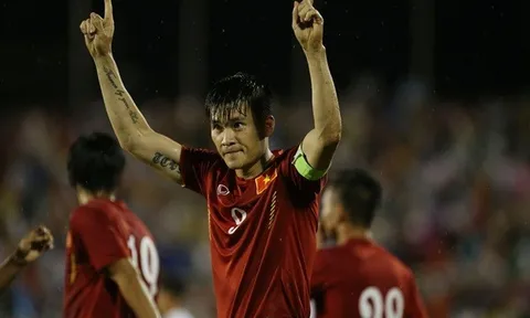 Thành Lương thay Công Vinh đeo băng thủ quân?