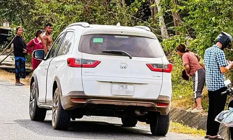 Thanh niên tử vong trong ô tô đỗ bên đường: Phát hiện chi tiết bất thường ở hiện trường