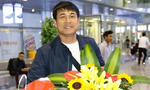 Thầy trò Hữu Thắng thoải mái khi đón lạnh ở Hà Nội