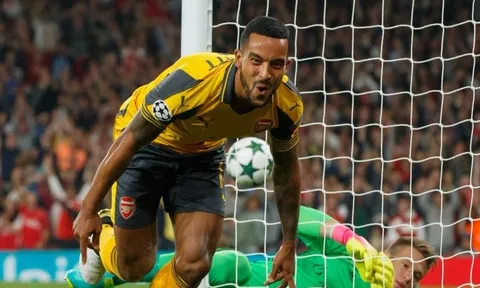 Theo Walcott: Hồi sinh một thần đồng