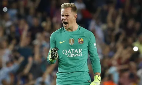 Thi đấu thảm họa, Stegen vẫn được Barca nâng niu