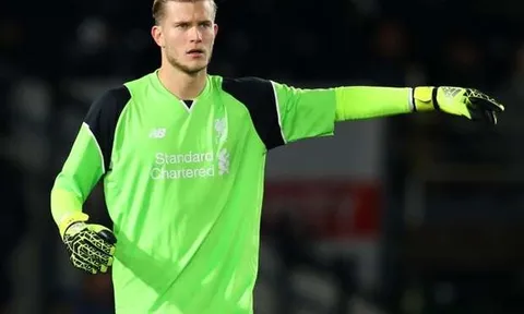 Thủ thành Liverpool 'tuyên chiến' Man United