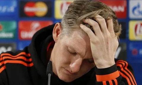 Tiết lộ lý do Schweinsteiger bị loại khỏi đội hình dự Europa League
