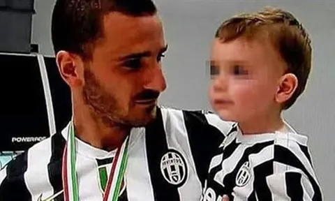 Tin buồn cho Premier League, con của Bonucci phải mổ