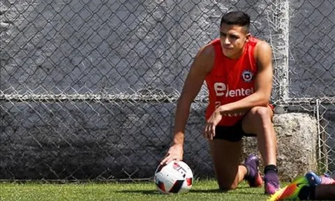 Tin vui cho Arsenal, Sanchez vẫn có thể gặp Man Utd