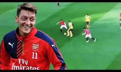 Tình huống Mesut Oezil xỏ háng Carrick (M.U 1-1 Arsenal)