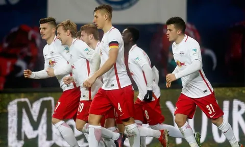Tổng hợp Bundesliga: Bây giờ, ai cản được Leipzig?