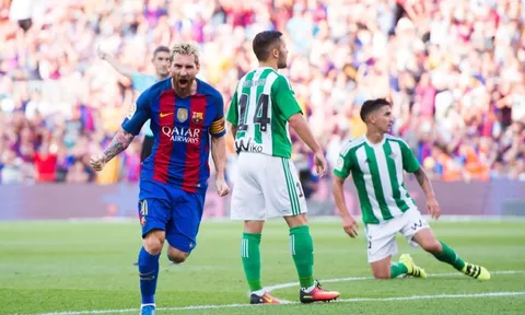 Top 10 bàn thắng của Messi được ghi từ ngoài vòng cấm