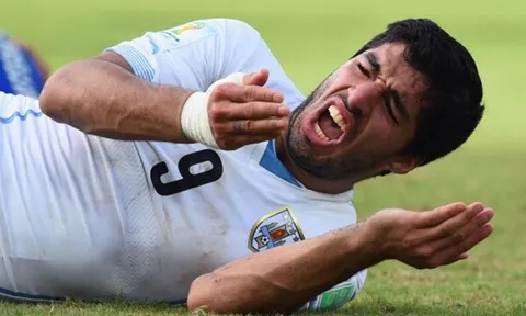 Top 5 hành động phi thể thao làm dậy sóng dư luận: 'Đồ tể' Pepe, 'ác quỷ' Suarez