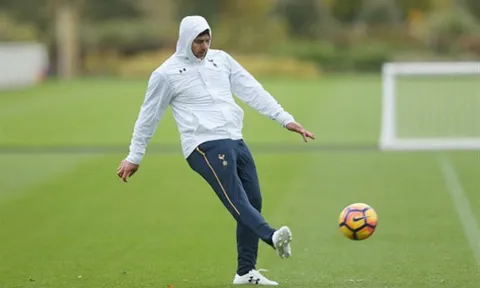 Tottenham 'u ám' tập luyện trước ngày trở lại NHA