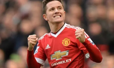 Trong lúc 'dầu sôi lửa bỏng', Mourinho cần người như Herrera