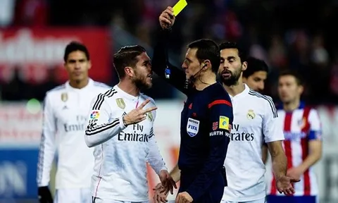 Trọng tài bắt trận El Clasico: Real méo mặt, Barca hớn hở