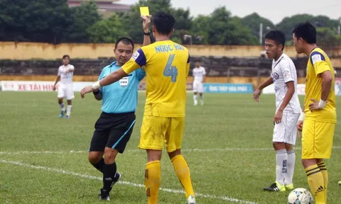 Điểm lại những “cú phốt” của trọng tài FIFA Phùng Đình Dũng
