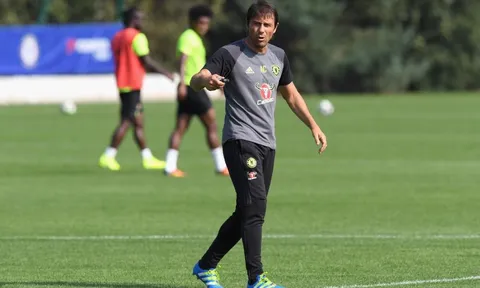 Trước thềm đại chiến Leicester City - Chelsea: Khi Conte loay hoay