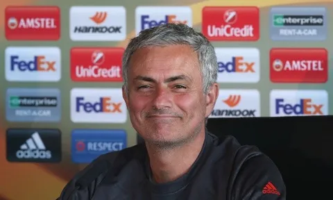 Trước thời Mourinho, Chelsea chỉ là CLB nhỏ bé