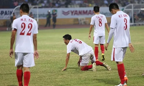 Thua bạc nhược, cầu thủ U19 Việt Nam cúi đầu ủ rũ