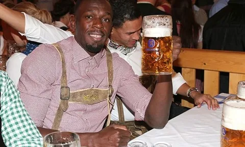 Usain Bolt tưng bừng đón lễ hội bia cùng sao Bayern