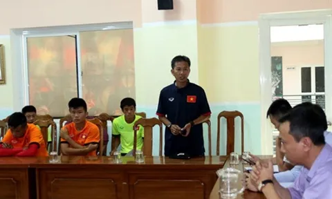 Lãnh đạo VFF giao nhiệm vụ cho đội tuyển U19 Việt Nam
