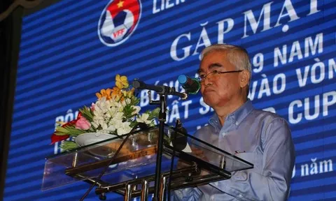 "Ai nói U19 Việt Nam đá U20 World Cup chắc là... tâm thần"