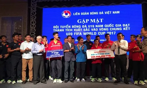HLV U19 từng bị chỉ trích tơi bời