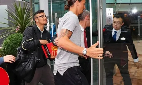 Vì cái bể bơi, Ibrahimovic chuyển sang đại bản doanh của Man City