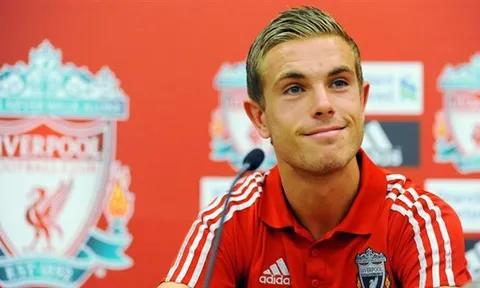 Vì chiêu mộ Henderson, sếp cũ Liverpool phải rời Anfield
