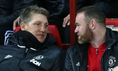 Vì Schweinsteiger, Man Utd phải trả giá