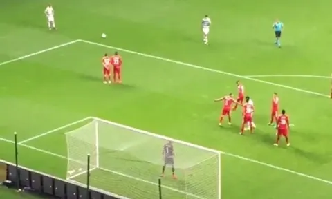 Video: Học trò Rodgers tái hiện cú đá phạt thần sầu của Nakamura