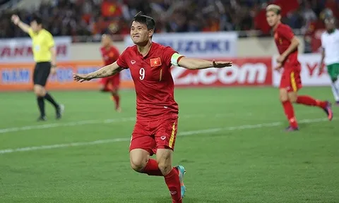 Công Vinh: Càng bị “ném đá”, càng tỏa sáng