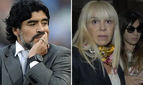 Vợ cũ kiện Maradona vì “tổn thương tinh thần”