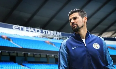 Với Nolito và Gundogan, đội hình Man City vận hành ra sao?