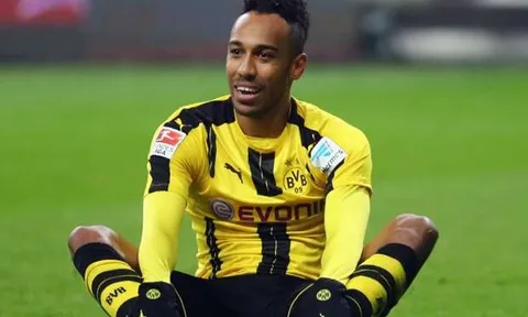 Dortmund đứng ngồi không yên vì Aubameyang
