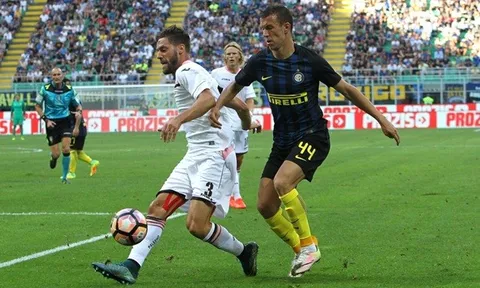 Vòng 2 Serie A: Inter lại gây thất vọng, Roma mất ngôi đầu