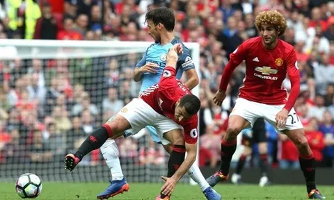 Vòng 4 Premier League: Manchester is blue; Chelsea không thể đắc lợi