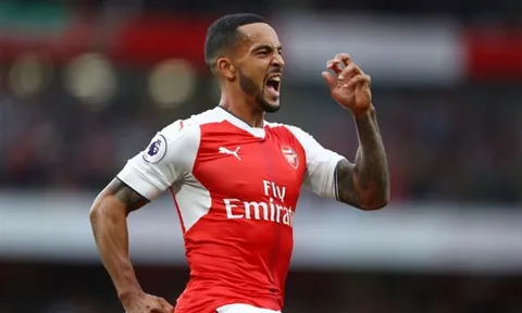 Vòng 7 Premier League và những ngôi sao 'đỏ' nhất
