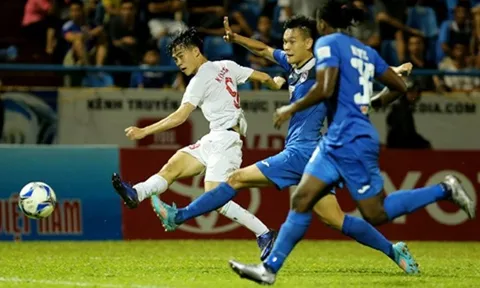 HAGL đoạt cú đúp giải thưởng V-League tháng 8