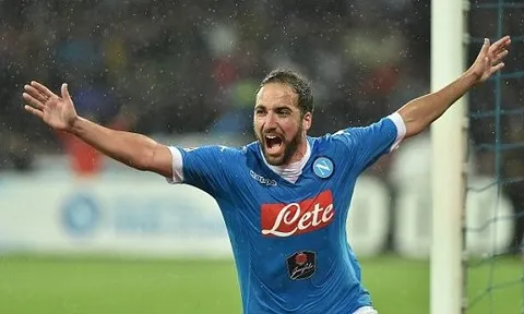 Vụ Higuain: Juve vẫn chưa xong, Arsenal nhận cú hích