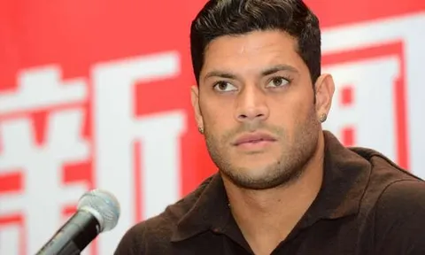 Vừa đá trận ra mắt, Hulk dính ngay chấn thương